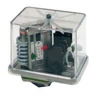 00ID8953 Реле давления FF4-8 DAY 0,5-8 бар GRUNDFOS